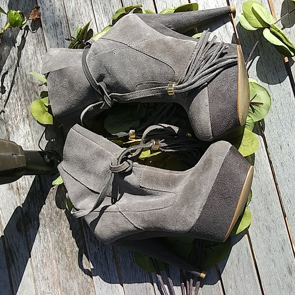 COLIN STUART SUEDE ANKLE BOOT 7 - Picture 8 of 15